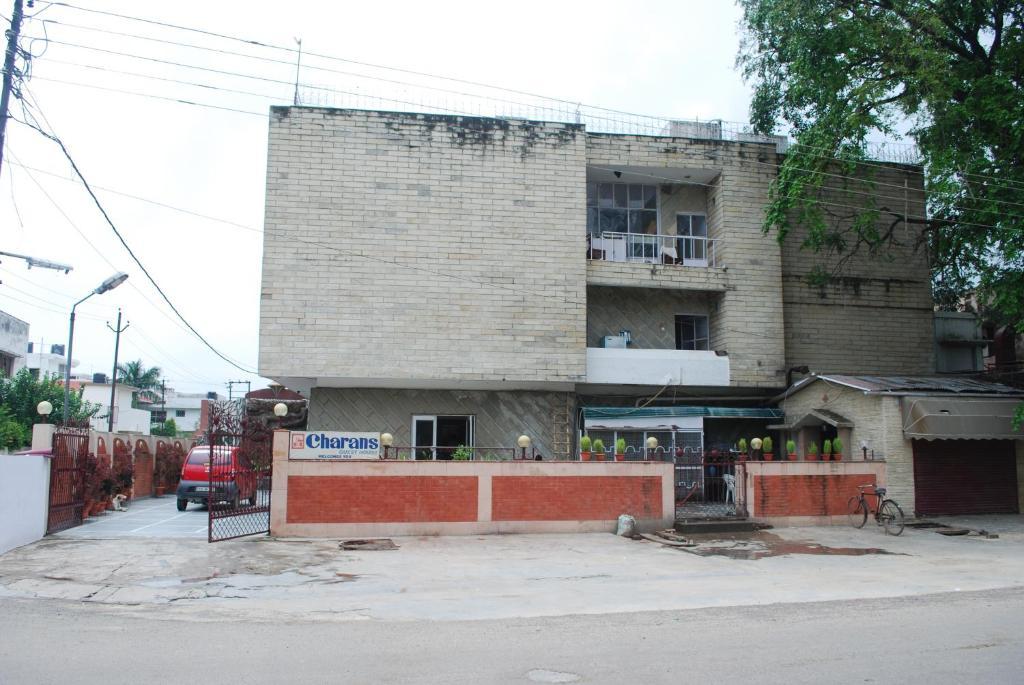Charans Guest House Lucknow Luaran gambar